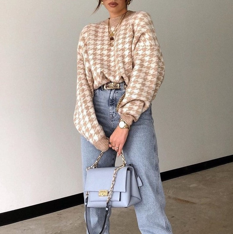 Timeless Vintage Style Pullover