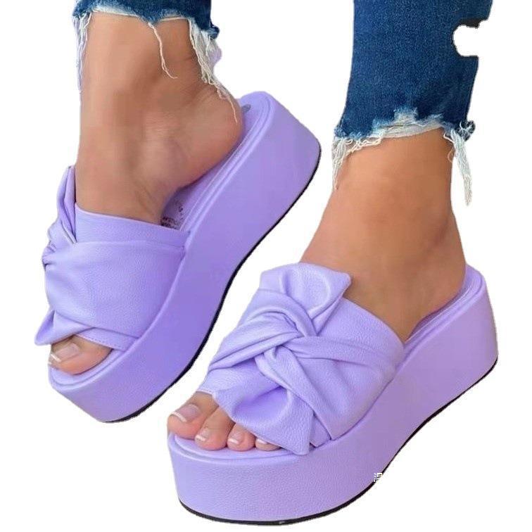 Graceful Orthopedic Sandals for Modern Look