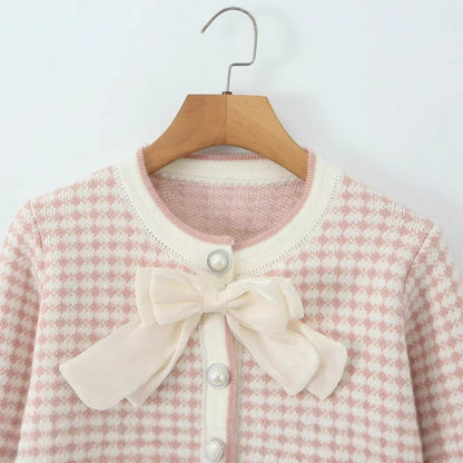 Gracefully Designed Cardigan