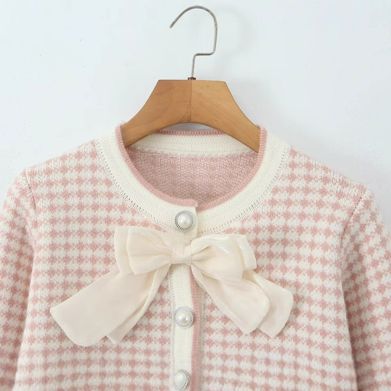 Gracefully Designed Cardigan