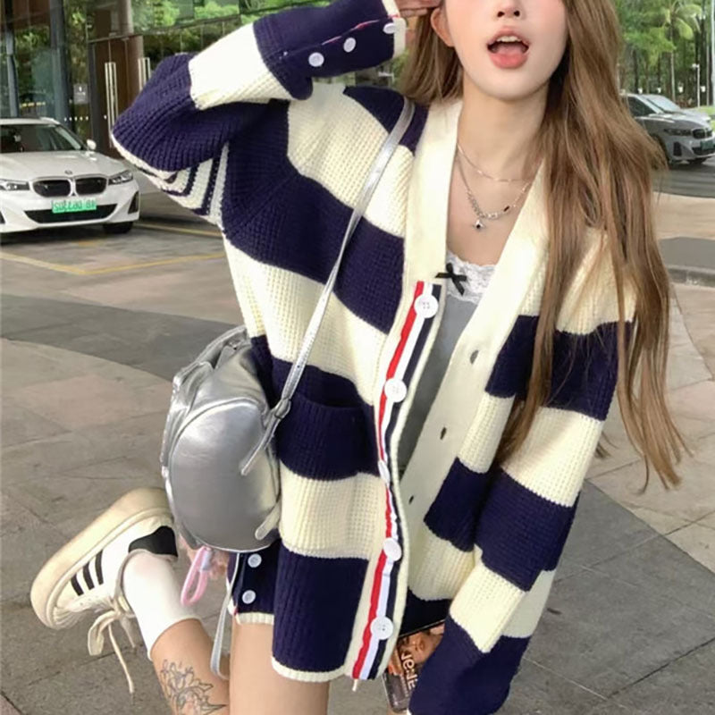 Timeless Vintage Style Cardigan