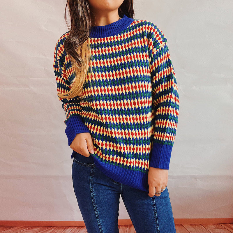 Elegantly Designed Pullover