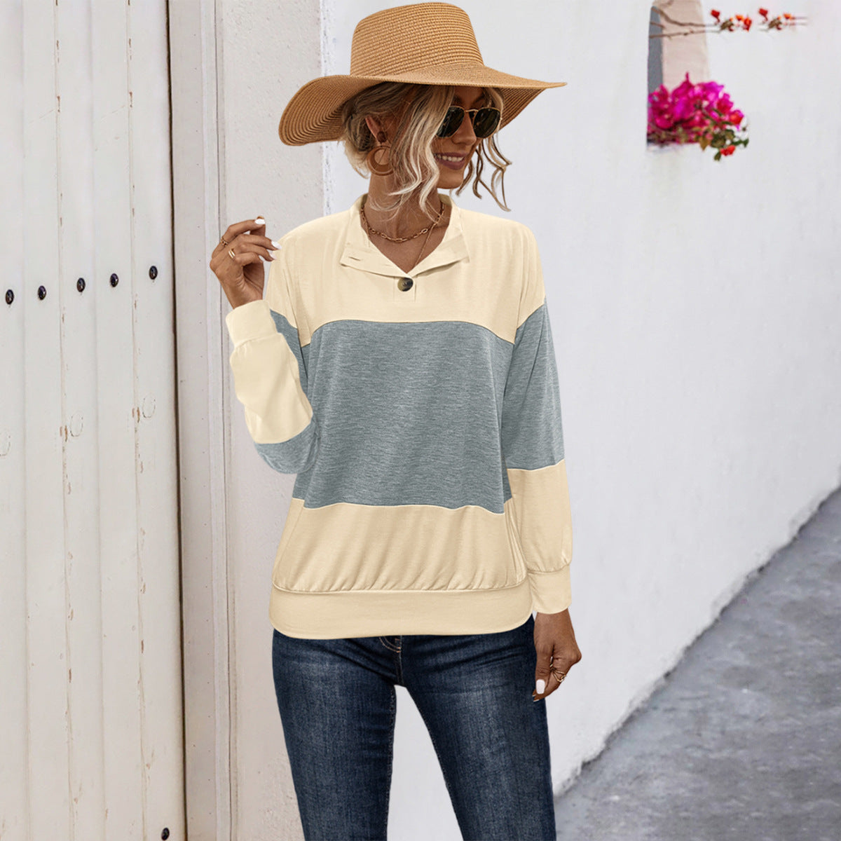 Elegantly Designed Pullover