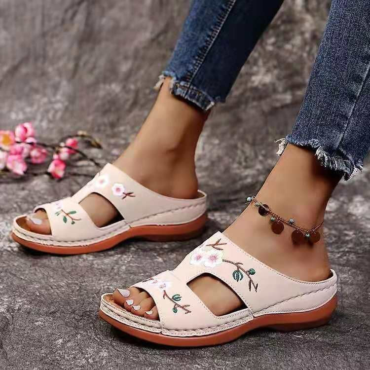Graceful Orthopedic Shoes for Modern Look