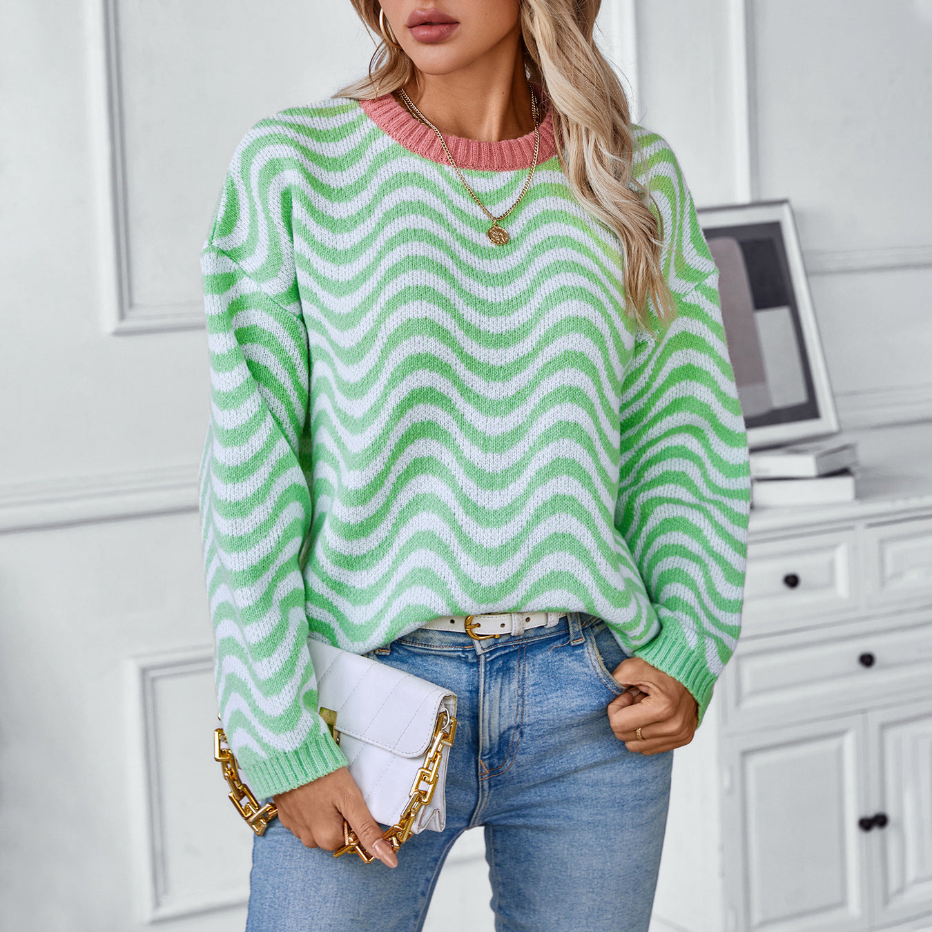 Elegantly Designed Pullover
