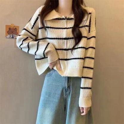 Timeless Vintage Style Pullover