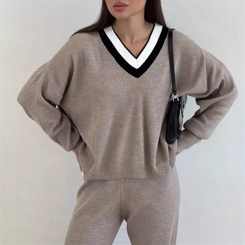 Timeless Vintage Style Pullover