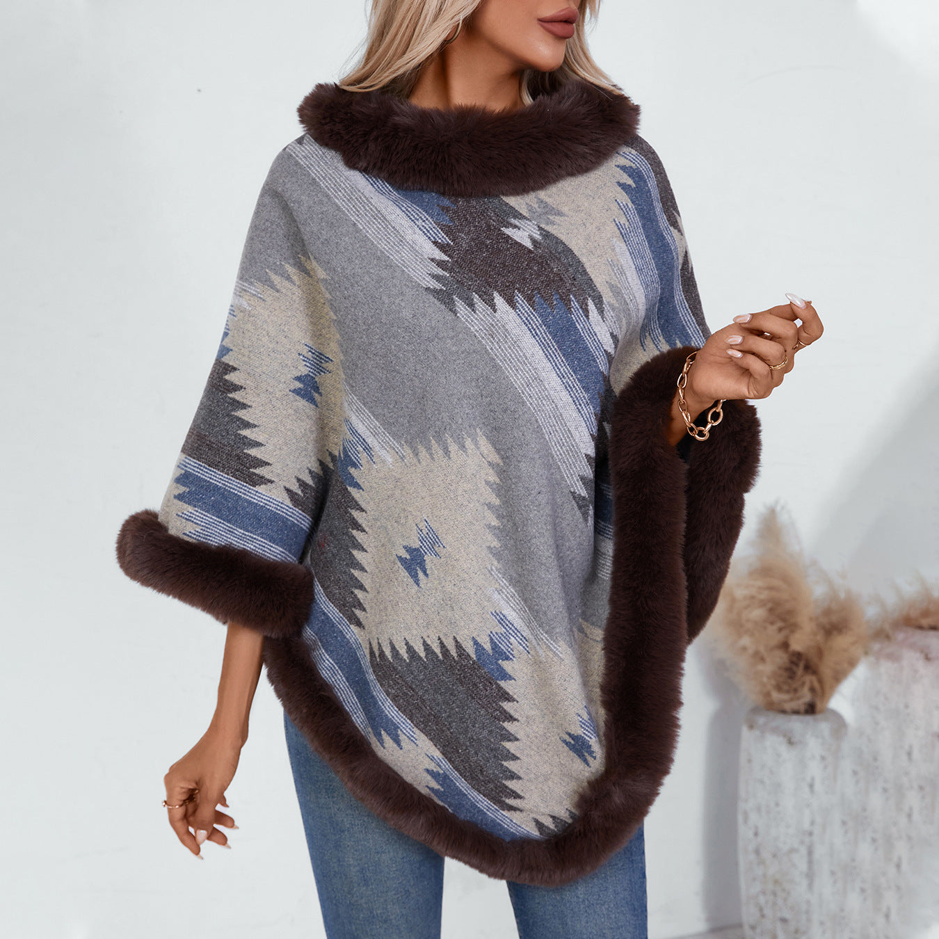 Elegantly Designed Pullover