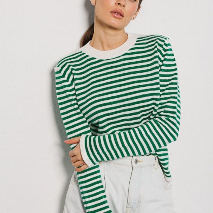Elegantly Designed Pullover
