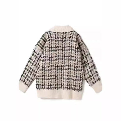 Gracefully Designed Cardigan