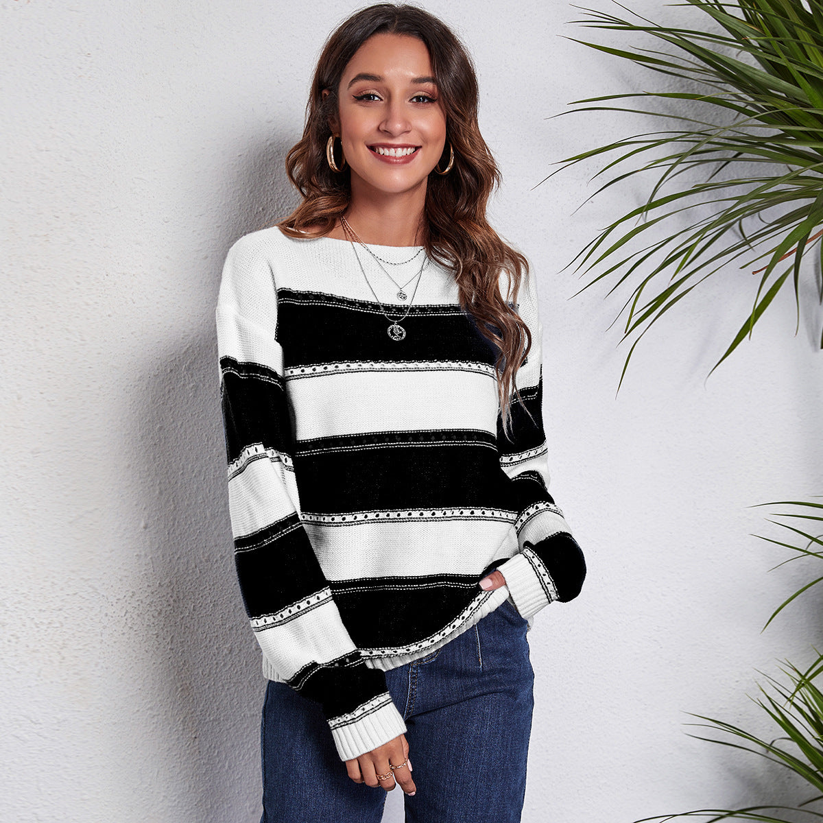 Timeless Vintage Style Pullover