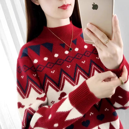Elegantly Designed Pullover