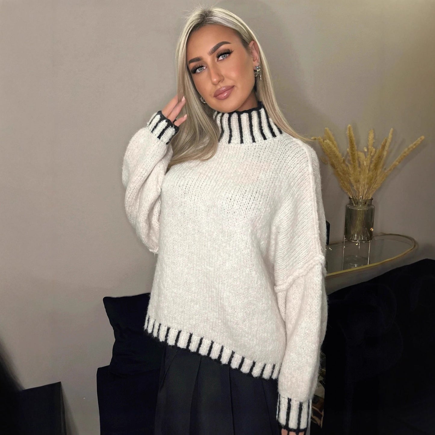 Elegantly Designed Pullover