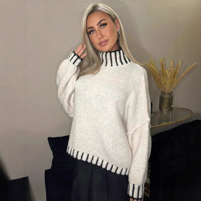 Elegantly Designed Pullover