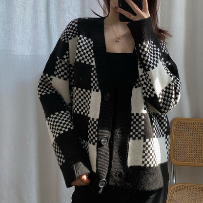 Elegantly Designed Cardigan