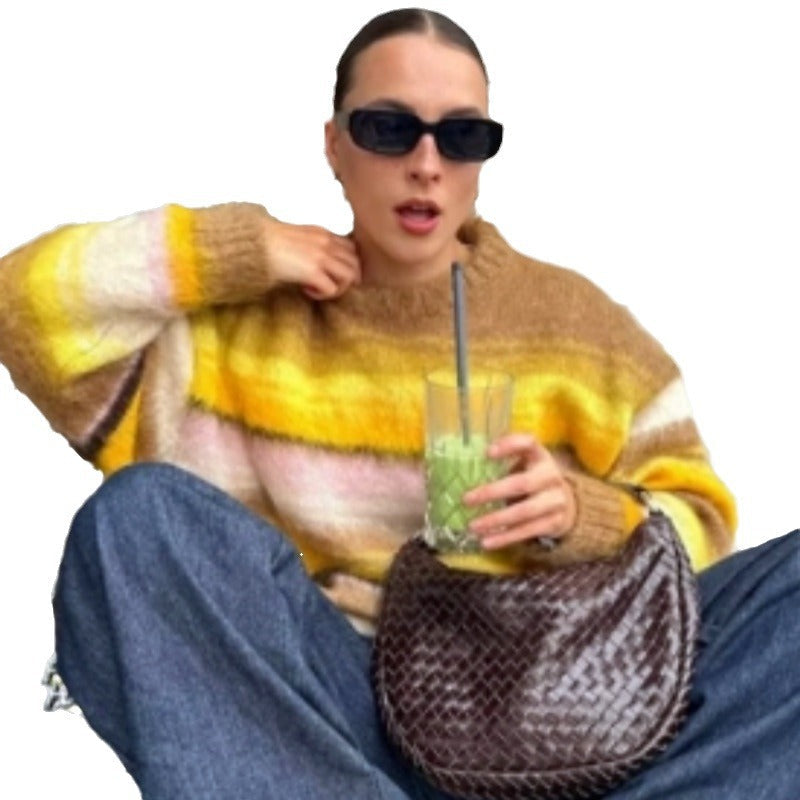 Elegantly Designed Pullover