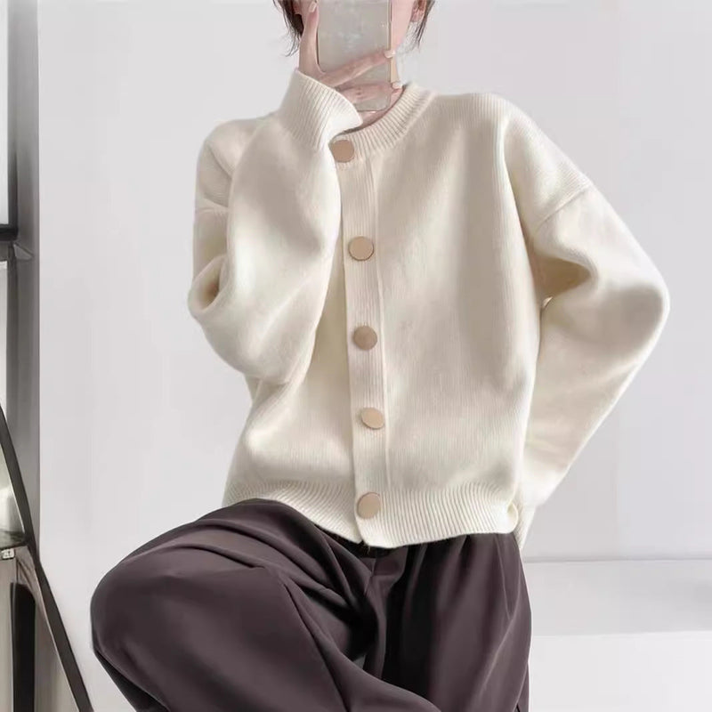 Elegantly Designed Cardigan