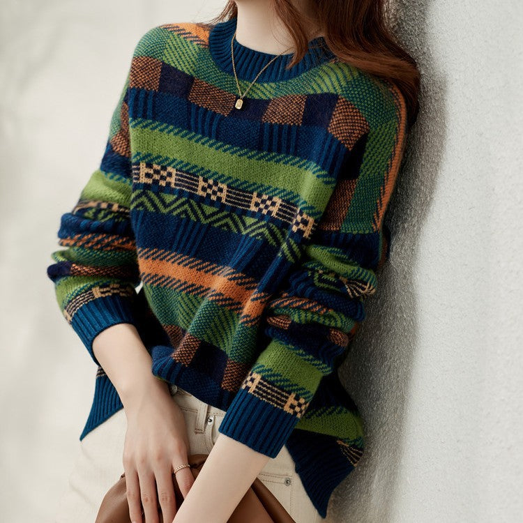 Elegantly Designed Pullover