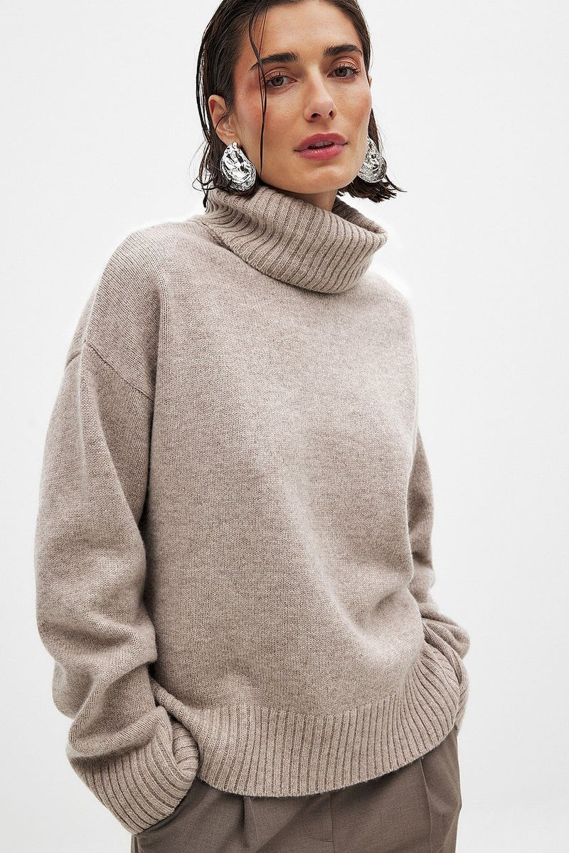 Timeless Vintage Style Pullover