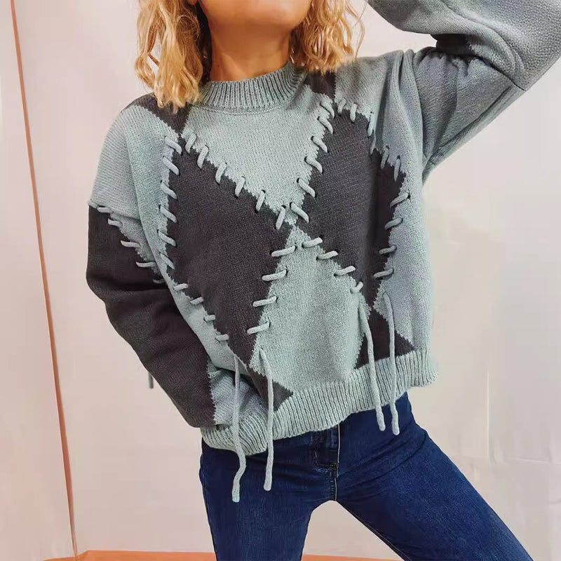 Elegantly Designed Pullover