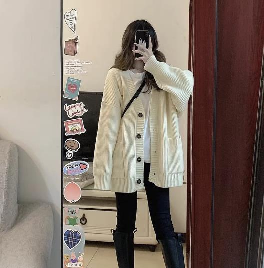 Timeless Vintage Style Cardigan