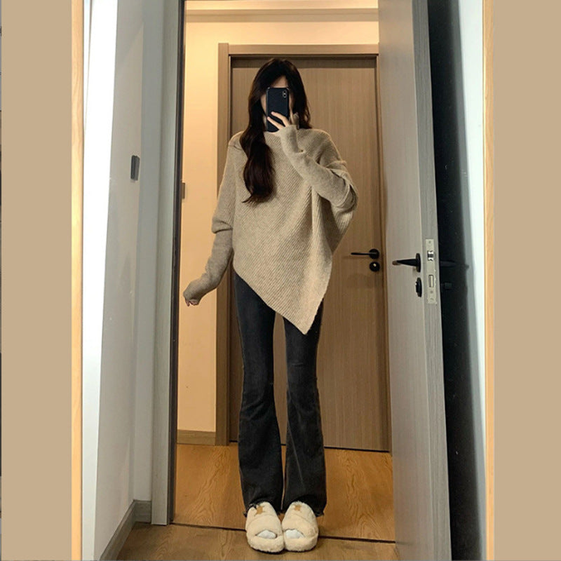 Elegantly Designed Pullover