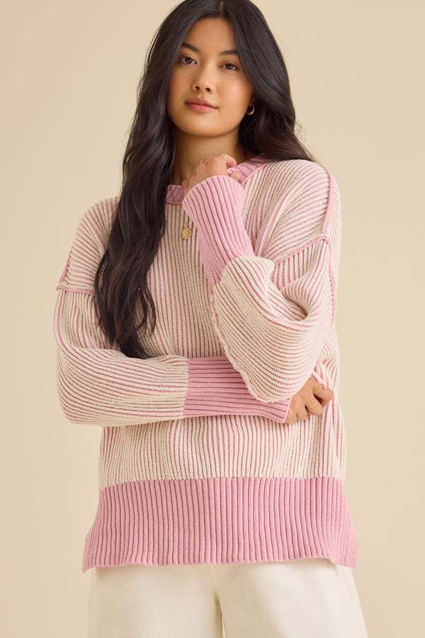 Elegantly Designed Pullover