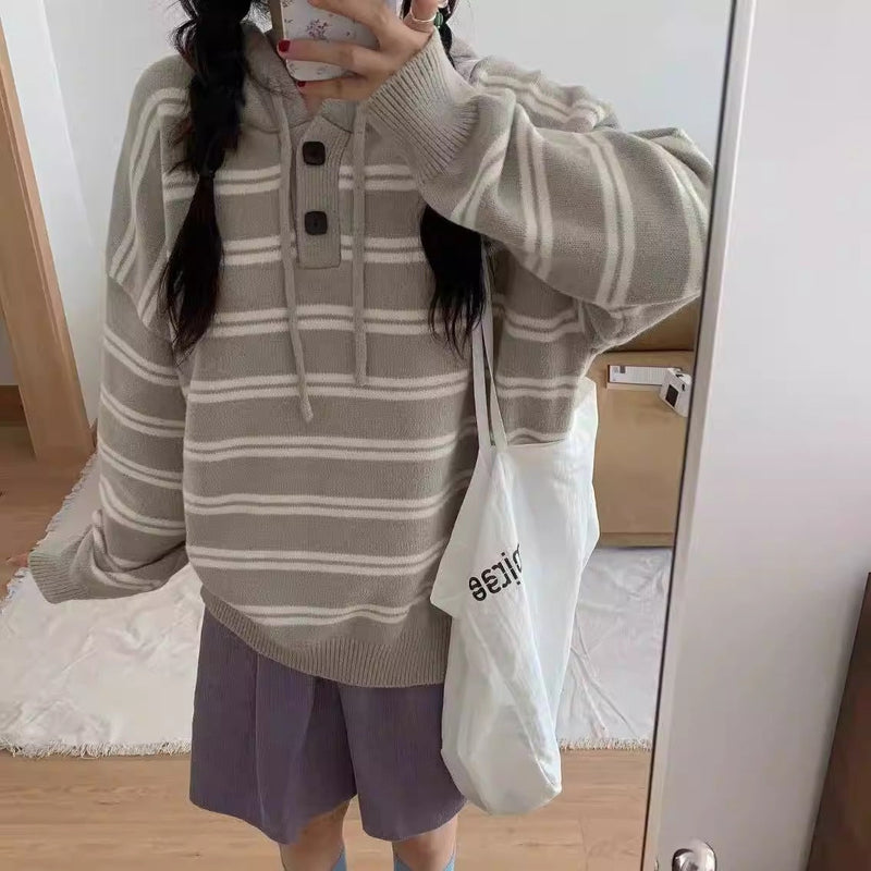 Elegantly Designed Pullover