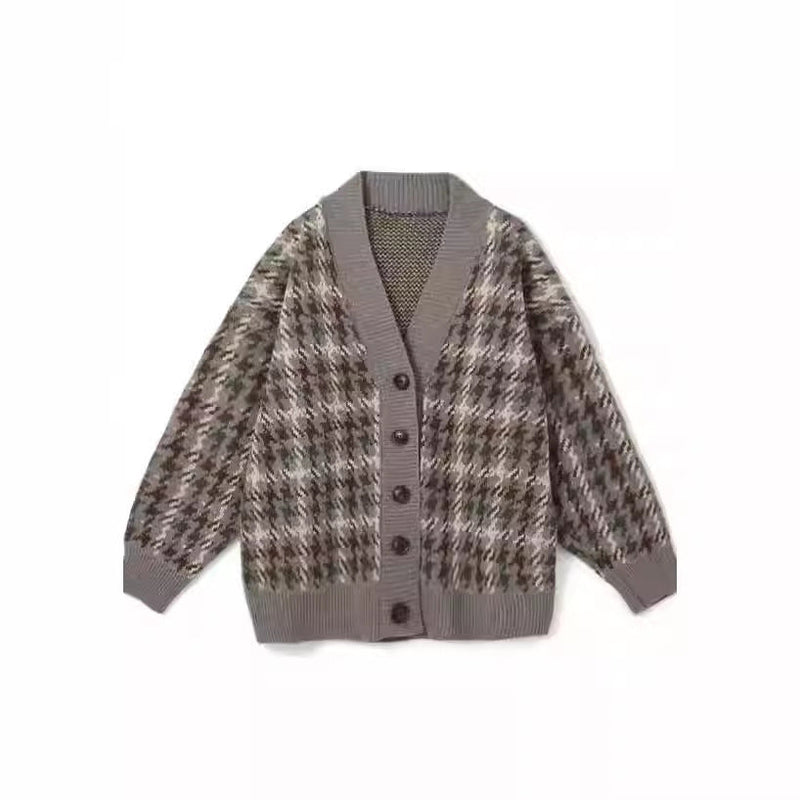 Gracefully Designed Cardigan