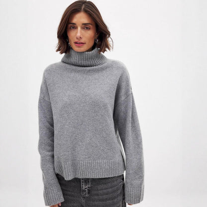 Timeless Vintage Style Pullover