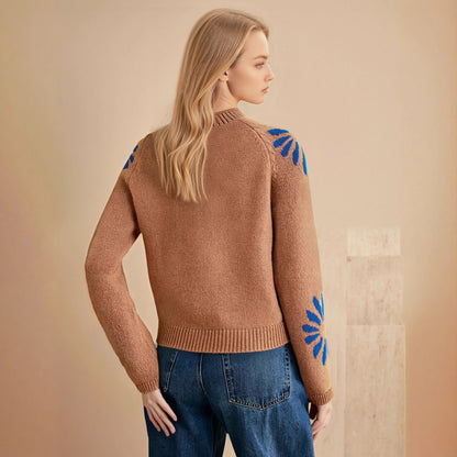Elegantly Designed Pullover