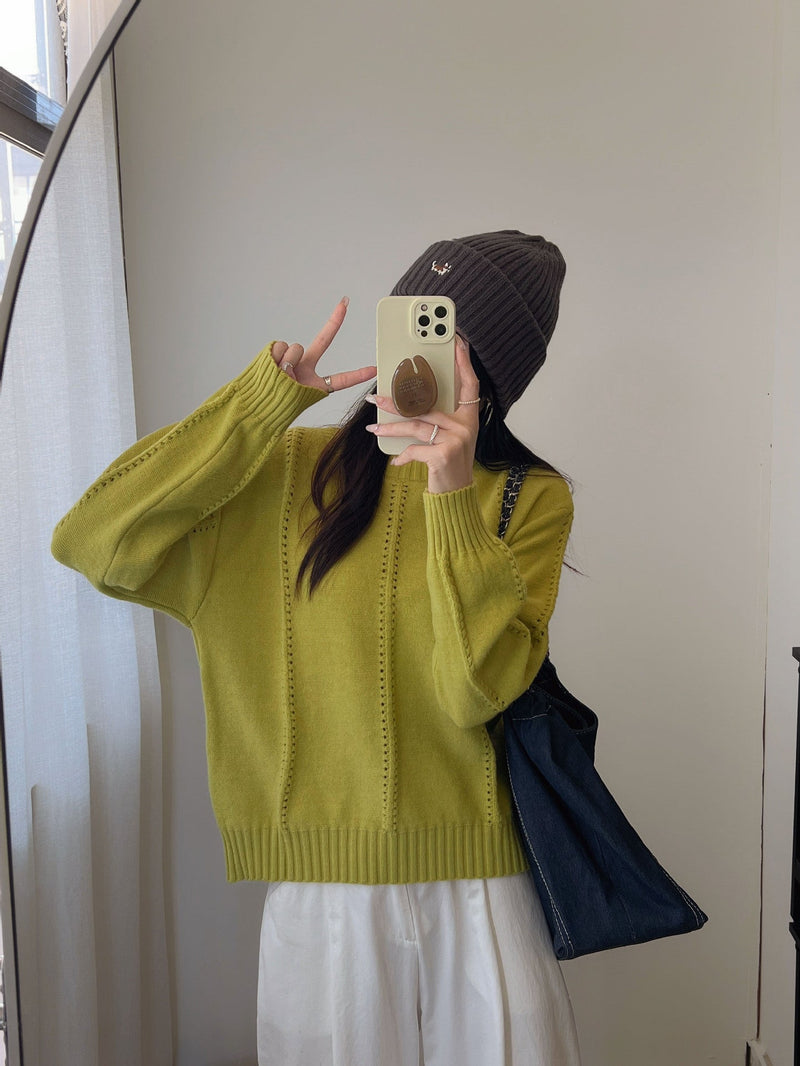 Elegantly Designed Pullover