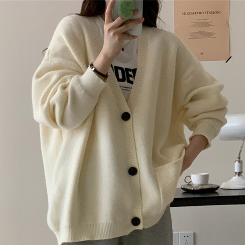 Elegantly Designed Cardigan