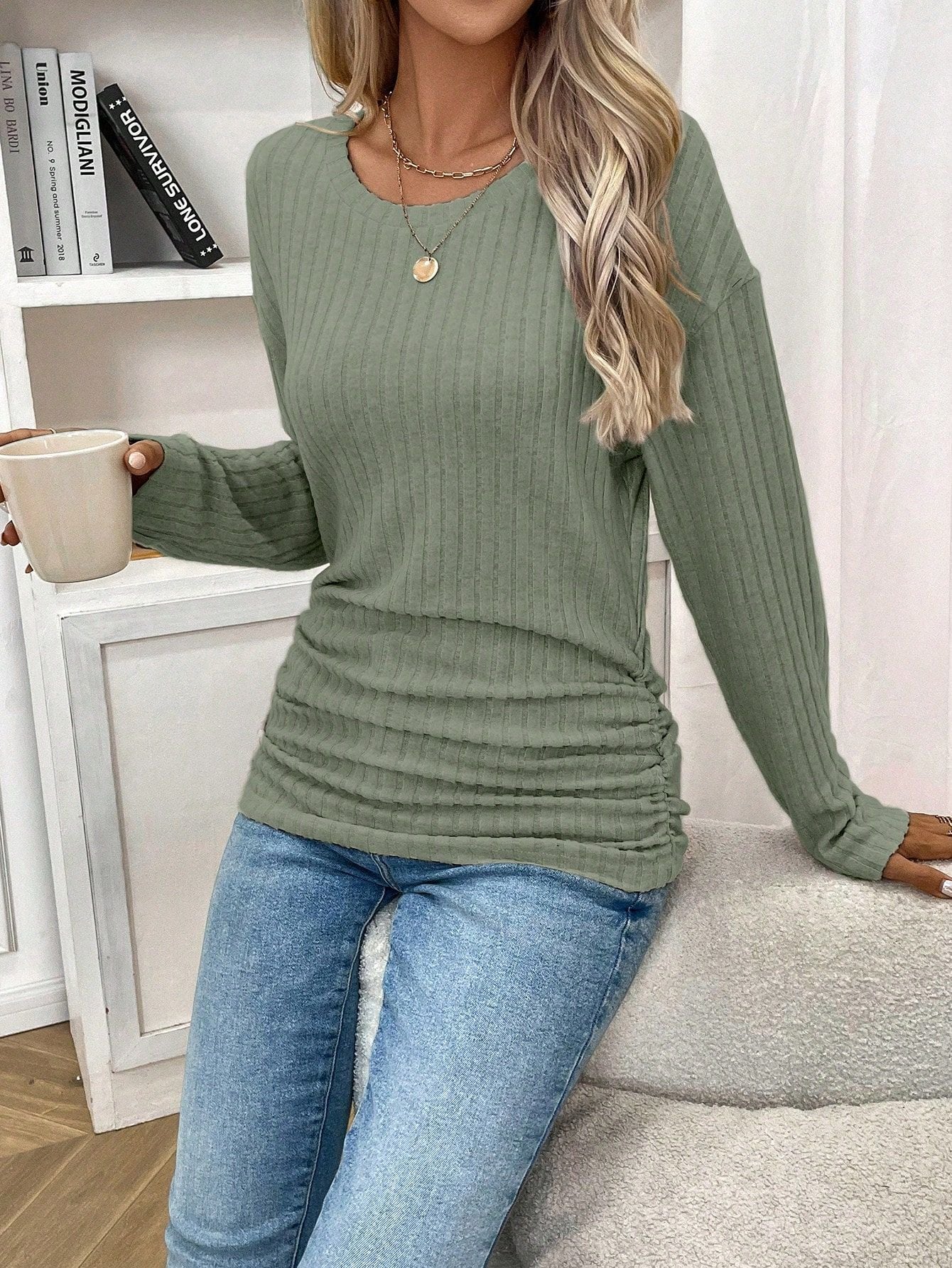 Hellgrün