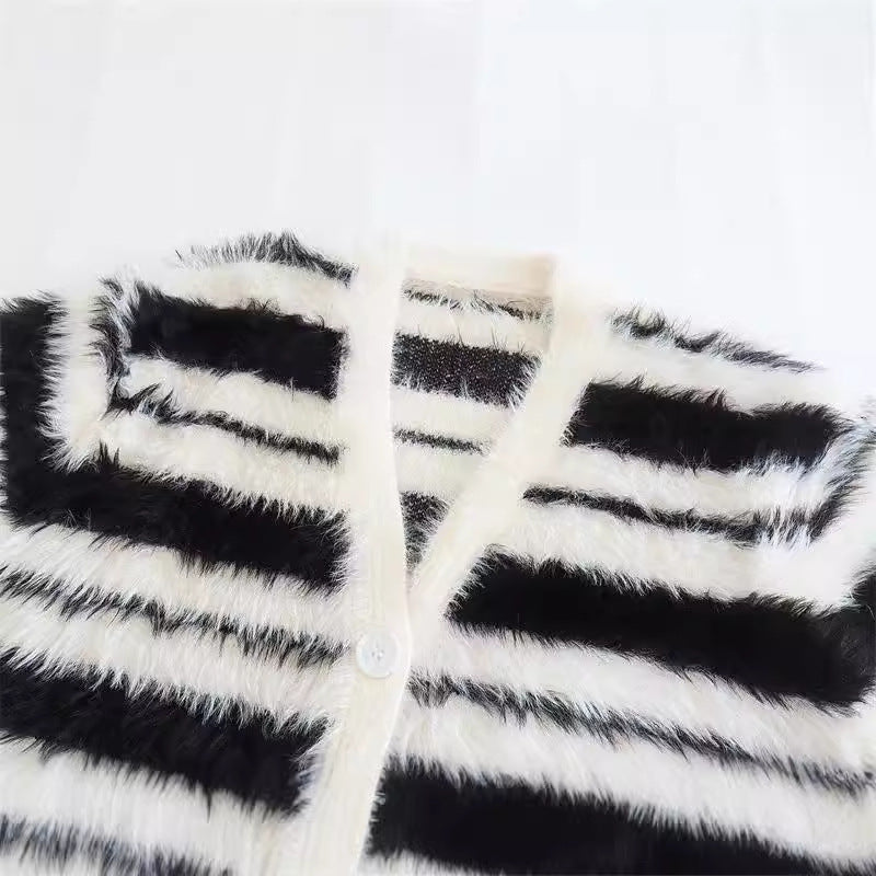 Timeless Vintage Style Cardigan