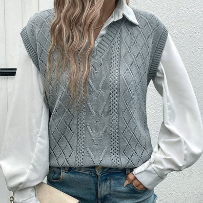 Elegantly Designed Pullover
