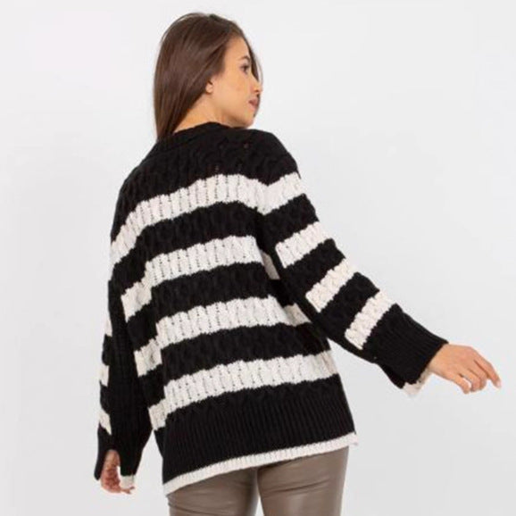 Timeless Vintage Style Pullover