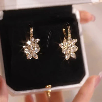 Creative Spring Star Earrings With Pendant