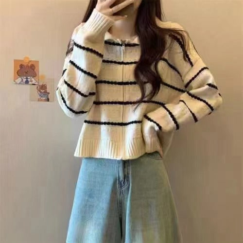 Timeless Vintage Style Pullover