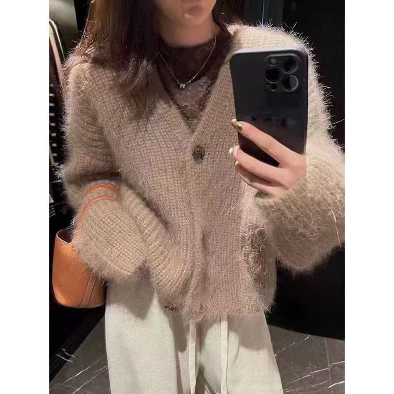 Elegantly Designed Cardigan