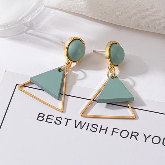 Aretes de Lujo Triangulares en Oro