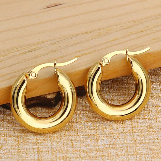 Aretes Minimalistas Gruesos en Oro y Plata