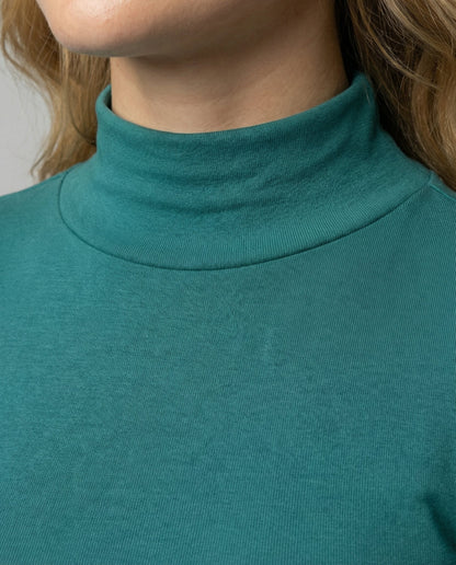 Elegantly Designed Pullover