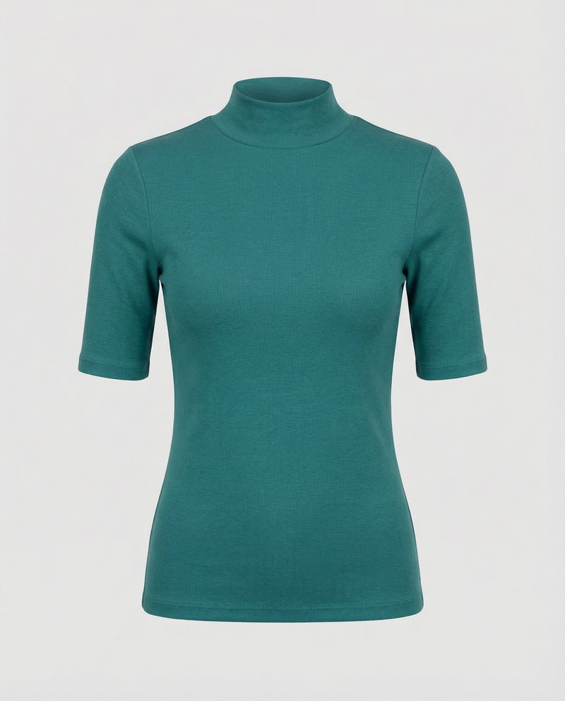 Elegantly Designed Pullover