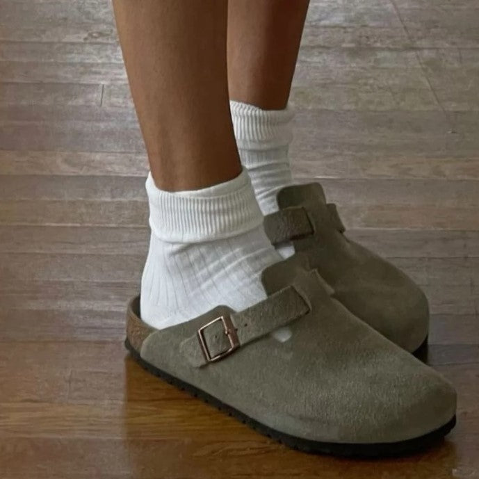 Graceful Orthopedic Shoes for Modern Look