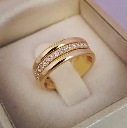 Sarah | Zirconium Encrusted Ring