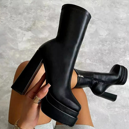 schwarz