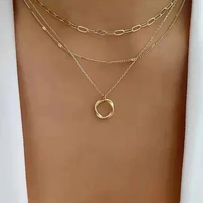 Carmen - Necklace With Gold Chain and Pendant