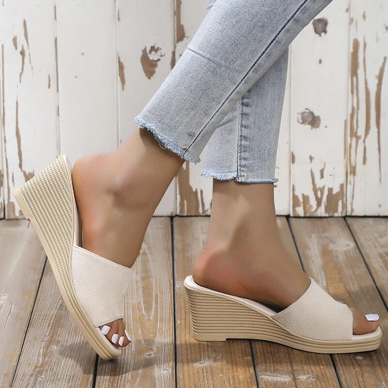 Graceful Orthopedic Shoes for Modern Look