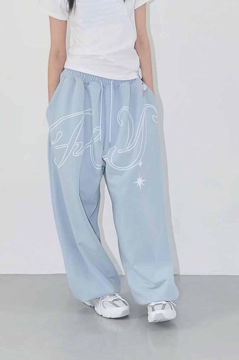 Elegantly Styled Pants for Everyday Wear